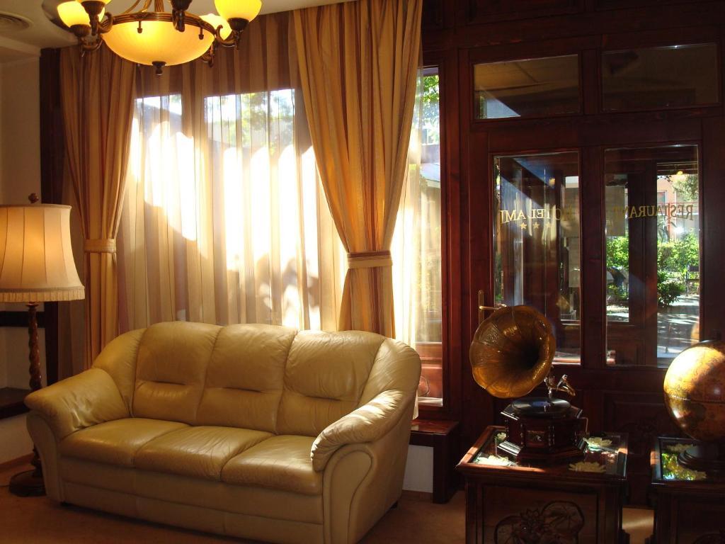 Hotel Ami Băile Felix Extérieur photo