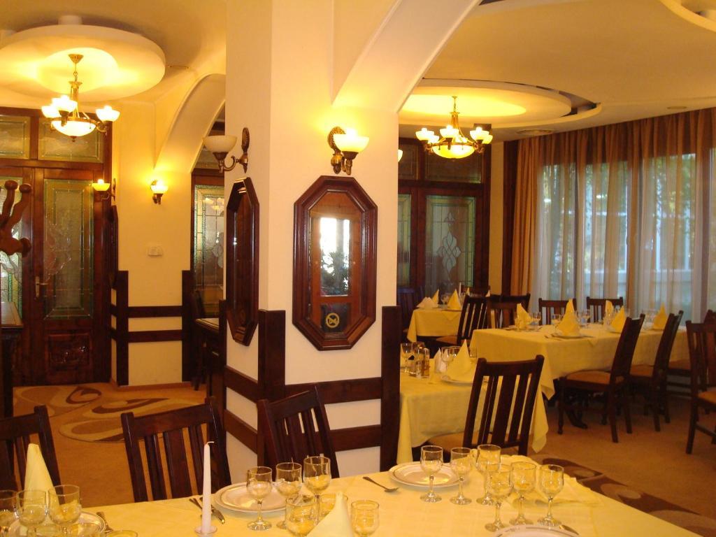 Hotel Ami Băile Felix Extérieur photo